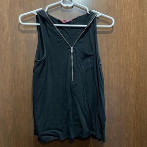 Black Pookie & Sebastian tank